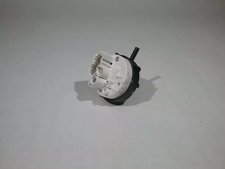 Painekytkin WT60-WT65 - Electrolux painekytkimet ja-anturit - 100323 - 1