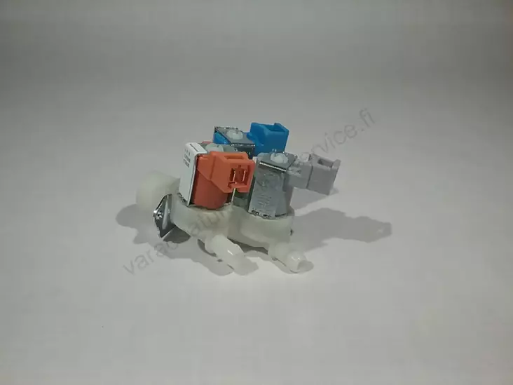 Magneettiventtiili 3-tie, 230V, 10,5mm/ 3/4" Electrolux yhdistel - Ravintolan astianpesukoneiden magneettiventtiilit - 100254 - 1