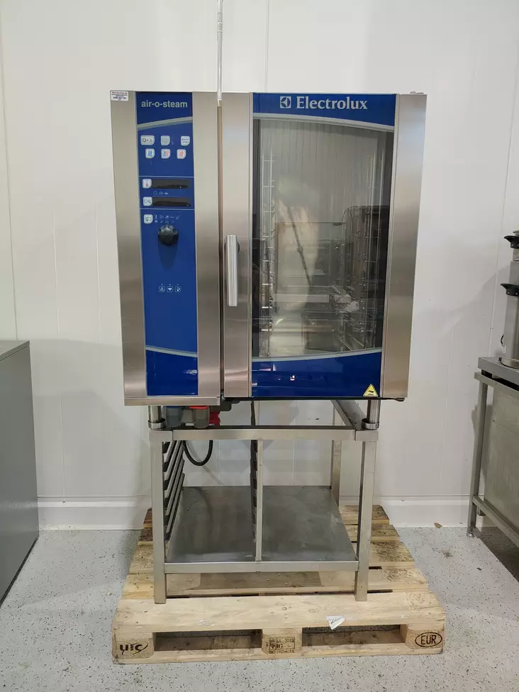 Electrolux 8GN yhdistelmäuuni jalustalla - Ravintolan käytetyt yhdistelmäuunit - 200725 - 1