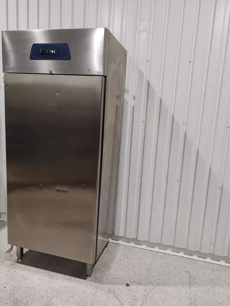 Electrolux jääkaappi 600L - Ravintolan käytetyt kylmäkaapit - 200617 - 1