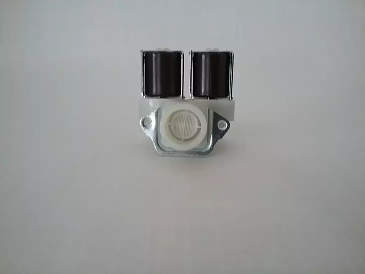 Magneettiventtiili 2-tie suora, 10,5mm, 230V - Ravintolan astianpesukoneiden magneettiventtiilit - 100248 - 1