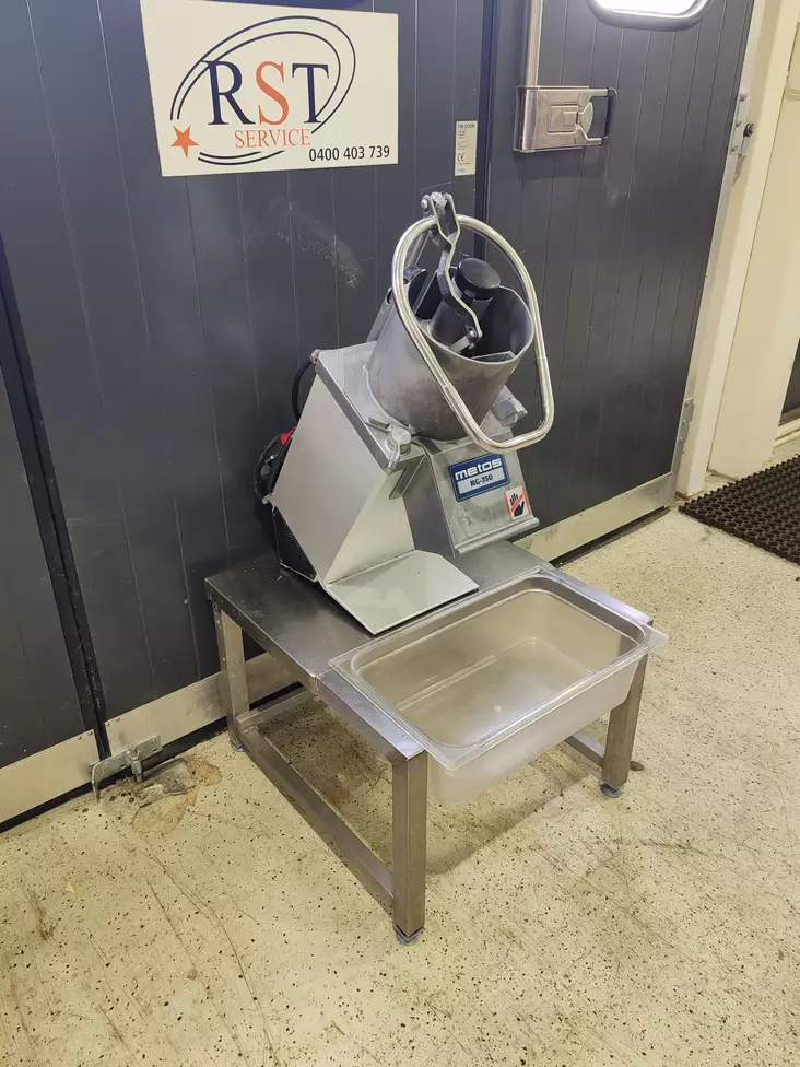 Metos RG-350 vihannesleikkuri jalustalla - Ravintolan käytetyt yleiskoneet - 200659 - 1